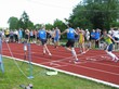 Vondráček předává Jánovi jasně v čele
